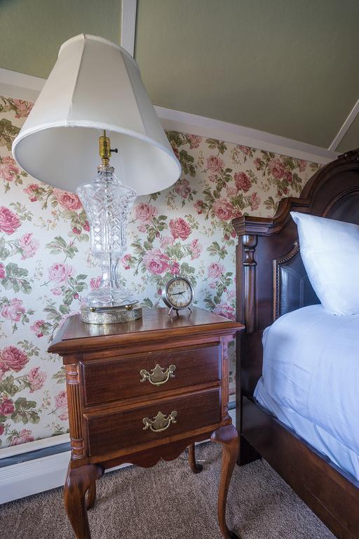 The Wallingford Victorian Inn Exterior photo