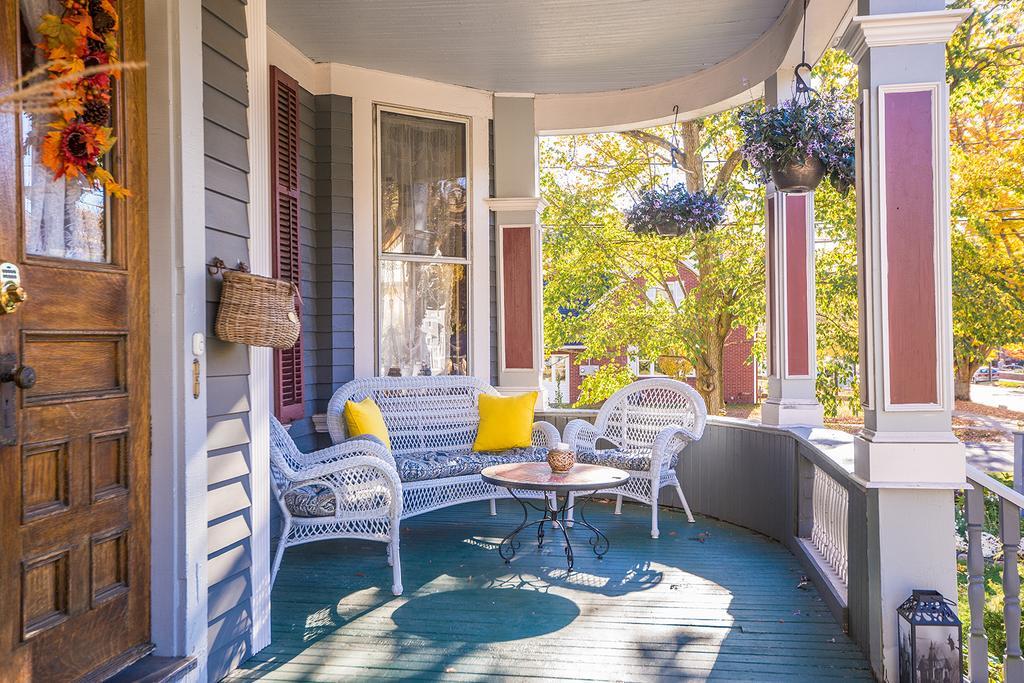 The Wallingford Victorian Inn Exterior photo